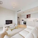 Stylish And Chic 2Br Apartment In Dubai Creek Harbour