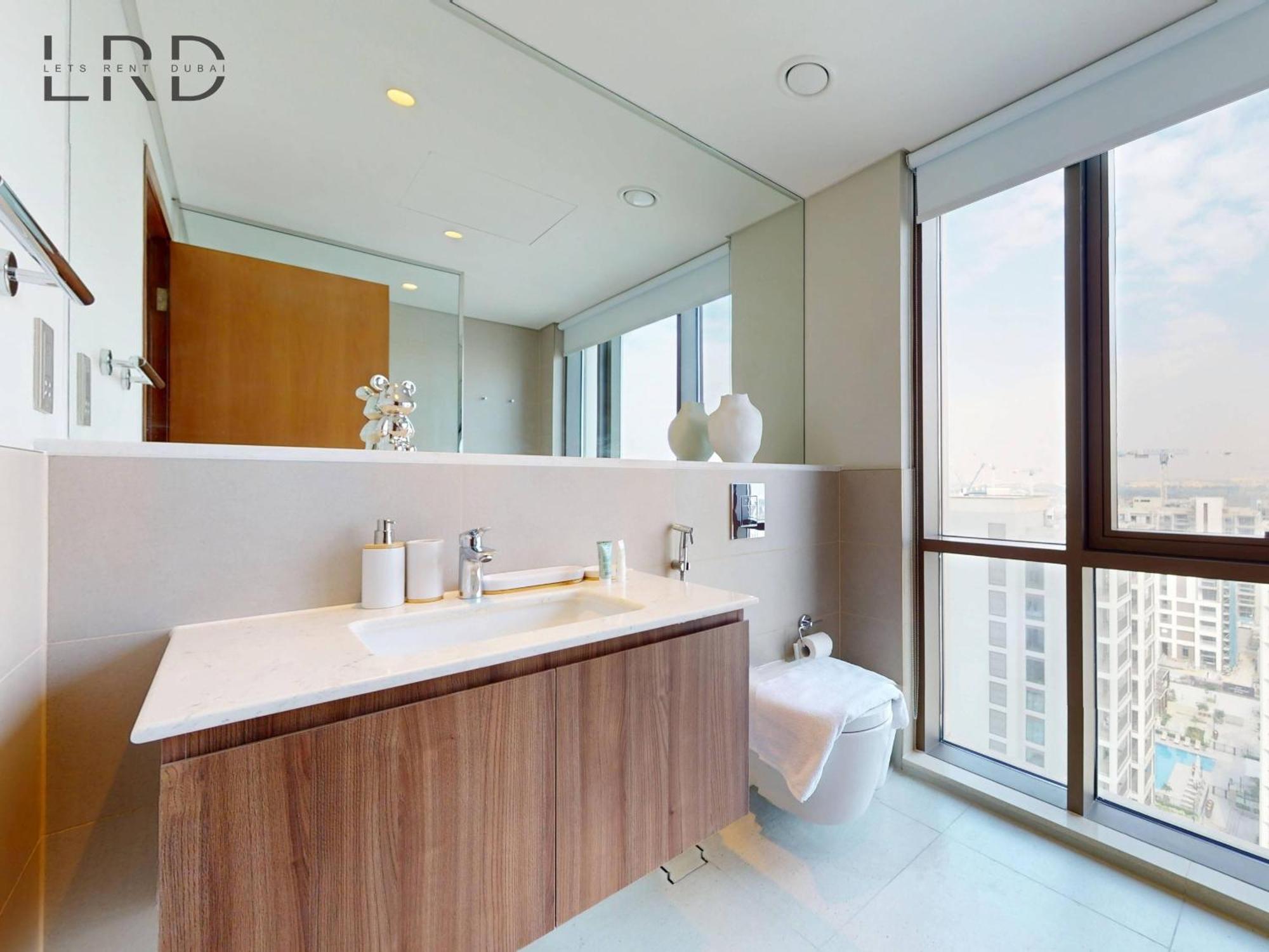 Stylish And Chic 2br In Creek Harbour
